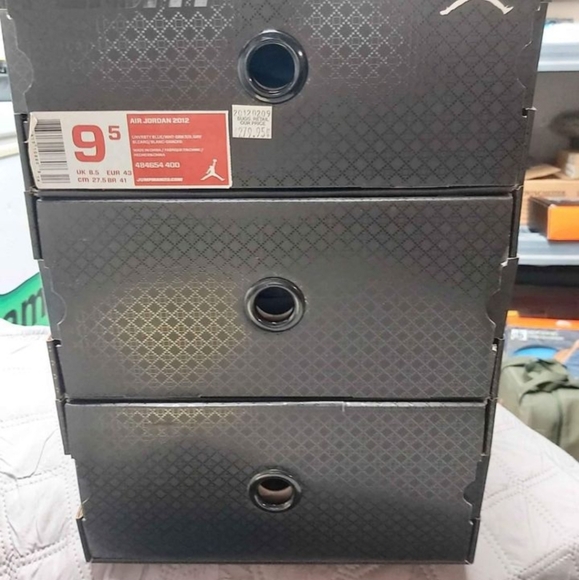 2012 Jordan's OG retro, all real no fakes. - Picture 1 of 9